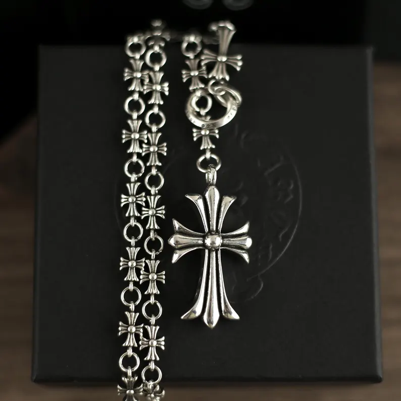 Box 925 Silver Cross Pendant - Image 2